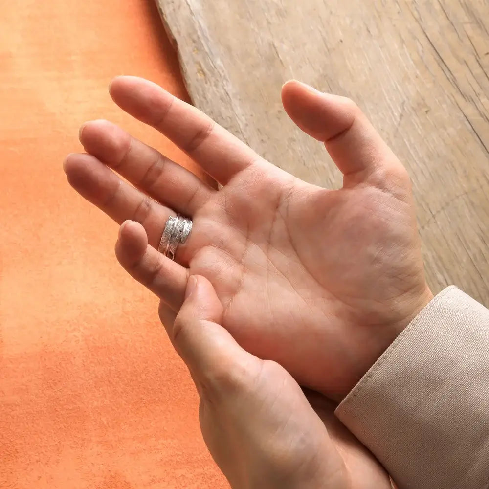 智羽之環|Feather Rhodium Curled Ring