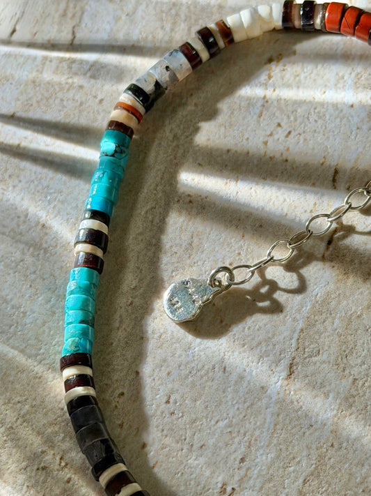 青曜之環|Silent Ember Dusk Heishi Stone Bracelet