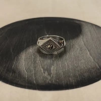 太極之眼 菱格印章銀戒｜Yin-Yang Eye Signet Ring(手工訂製款)