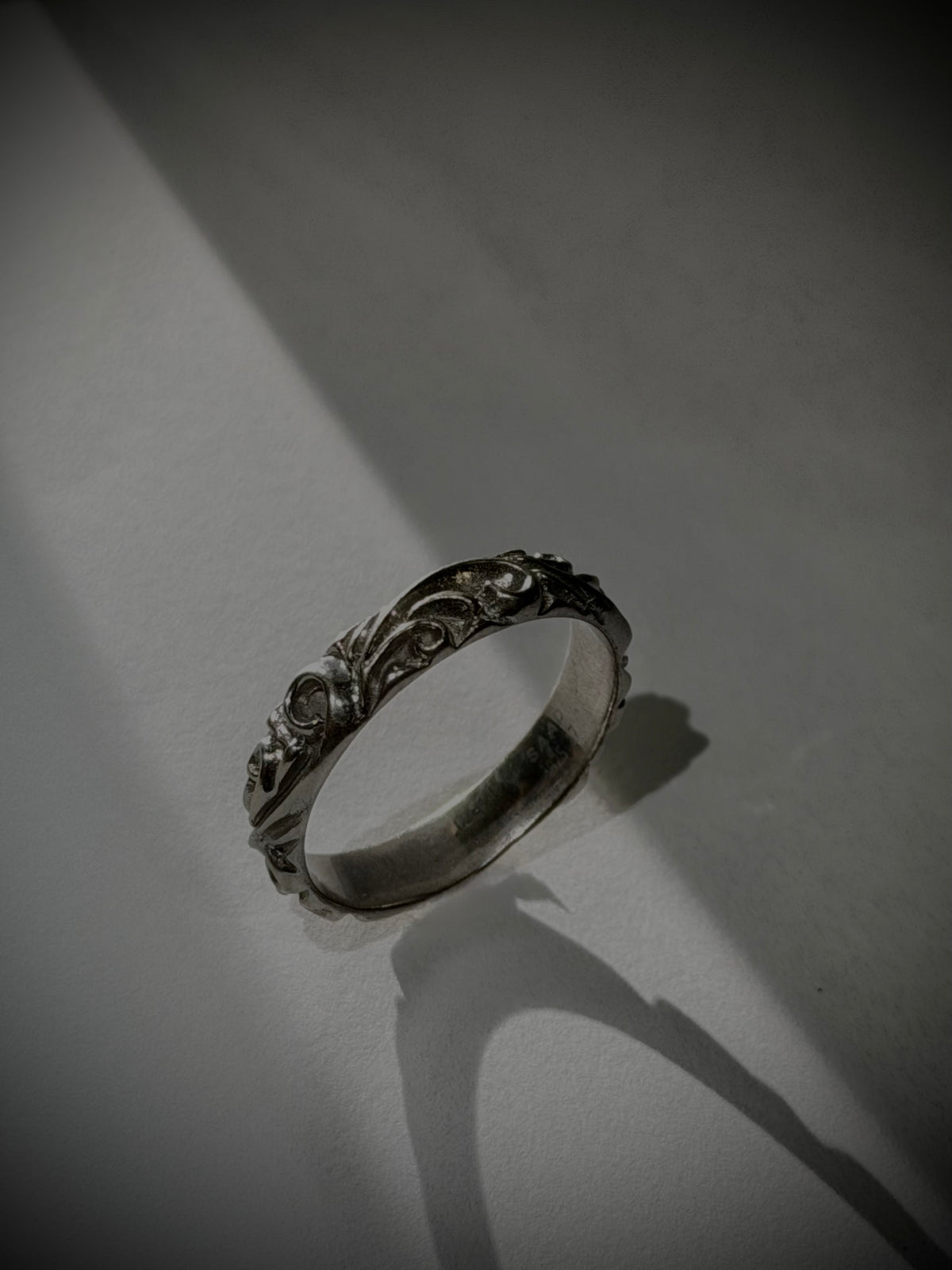 永恆迴紋戒｜Rhodium Plated Arabesque Eternity Ring